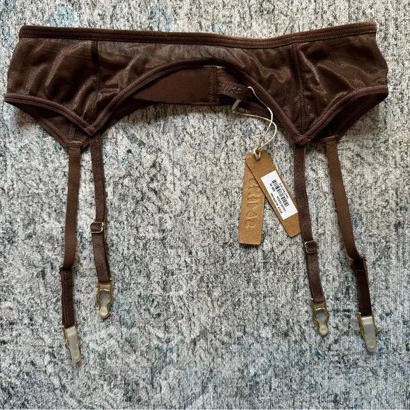 🆕Skims Glissenette Garter Belt Cocoa - Picture 3 of 6